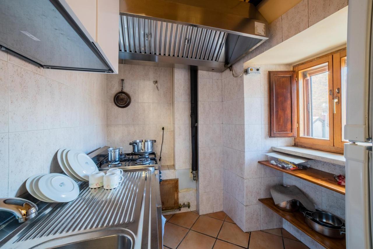 Dimora Fresilia Casa Vacanze Opi Exterior foto